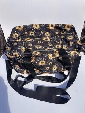 Sunflower Weekender Duffle Bag Women Overnight Travel Gym Carry On Black Floral￼